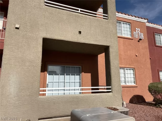 MLS: 2315563 Condo For Sale