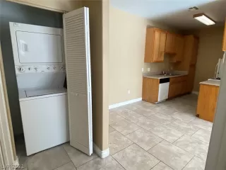 Photo #4: 2315563 Listing 