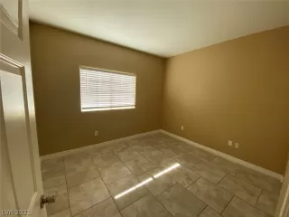 Photo #6: 2315563 Listing 