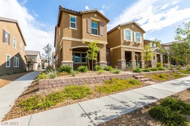MLS: 2315571 Condo For Sale
