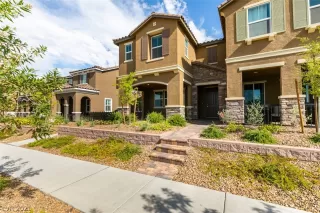 Photo #1: 2315571 Listing 