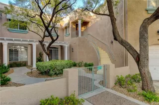 Photo #3: 2315582 Listing