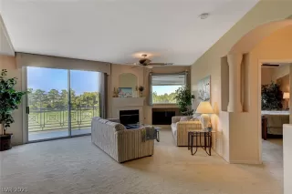 Photo #6: 2315582 Listing