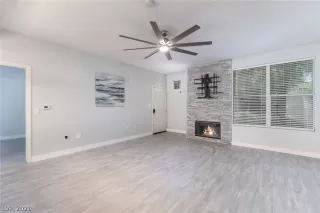 Photo #3: 2315615 Listing 