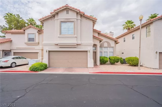 MLS: 2315682 Condo For Sale