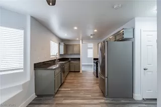 Photo #1: 2315682 Listing 