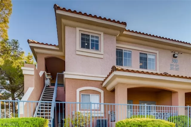 MLS: 2315714 Condo For Sale