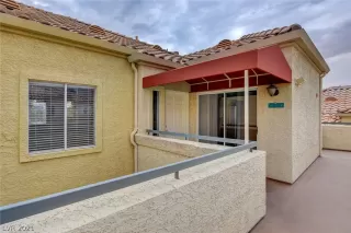 Photo #5: 2315773 Listing