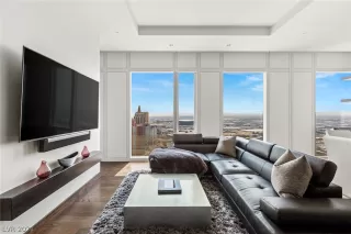 Photo #1: 2315779 Listing 