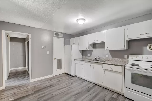MLS: 2315833 Condo For Sale