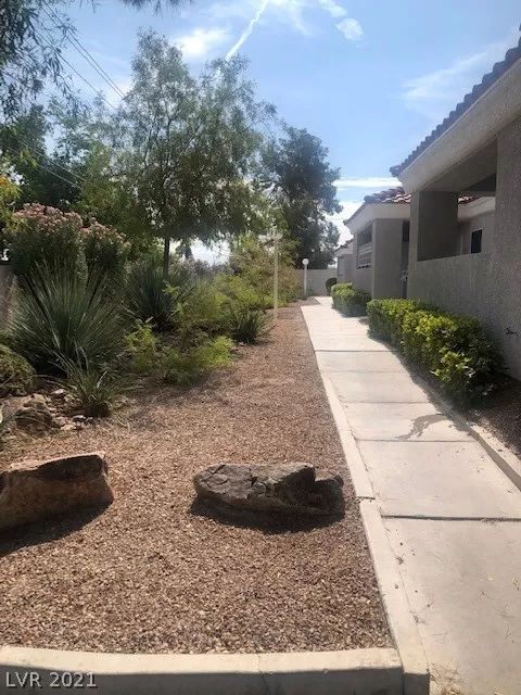 MLS: 2315958 Condo For Sale