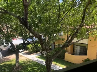 Photo #3: 2315959 Listing 