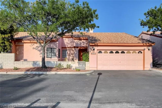 MLS: 2315977 Condo For Sale
