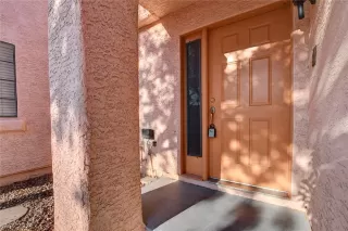 Photo #4: 2315977 Listing