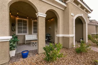 Photo #1: 2315991 Listing 