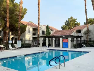 Photo #1: 2315998 Listing 