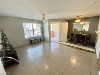 Photo #2: 2316013 Listing