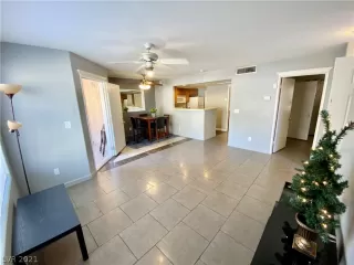 Photo #3: 2316013 Listing