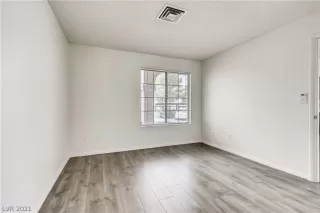 Photo #5: 2316014 Listing