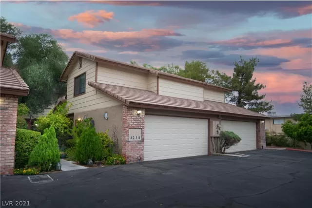 MLS: 2316020 Condo For Sale