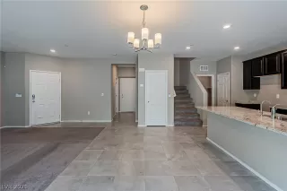 Photo #5: 2316030 Listing