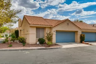 Photo #1: 2316053 Listing