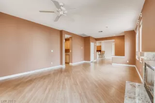 Photo #6: 2316053 Listing