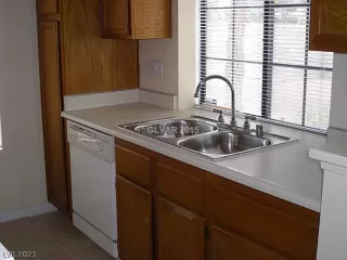 Photo #3: 2316062 Listing 