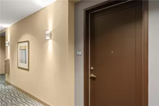 Photo #4: 2316118 Listing