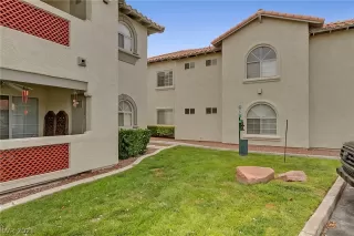 Photo #3: 2316131 Listing