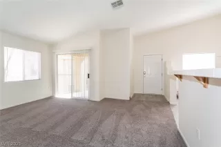 Photo #4: 2316147 Listing 