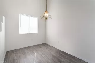 Photo #6: 2316147 Listing 