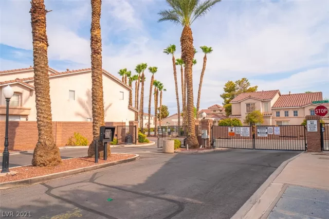 MLS: 2316192 Condo For Sale