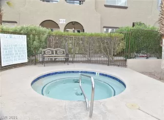 Photo #1: 2316202 Listing 