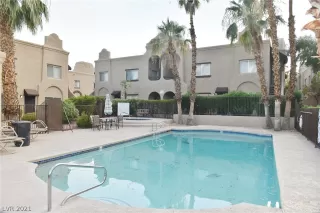 Photo #2: 2316202 Listing 