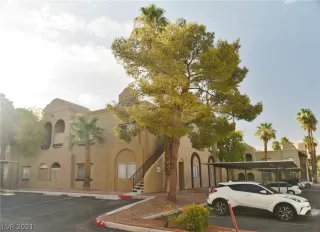 Photo #4: 2316202 Listing 