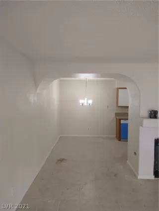 Photo #4: 2316208 Listing 