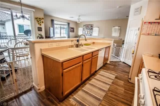 Photo #6: 2316236 Listing