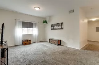 Photo #2: 2316238 Listing 