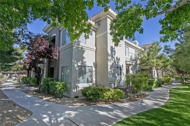 MLS: 2316243 Condo For Sale