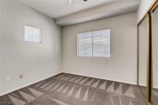 Photo #6: 2316246 Listing 