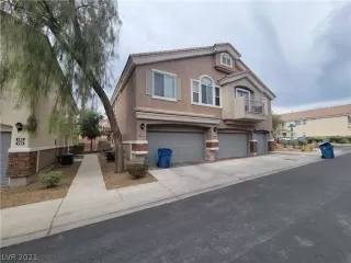 Photo #2: 2316308 Listing