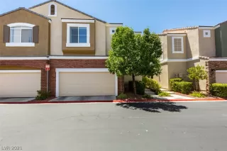 Photo #2: 2316322 Listing