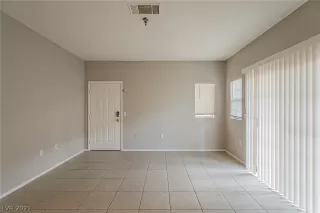 Photo #2: 2316335 Listing 