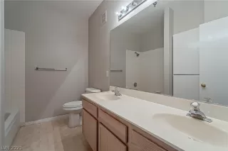 Photo #3: 2316335 Listing 