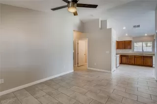 Photo #4: 2316353 Listing 