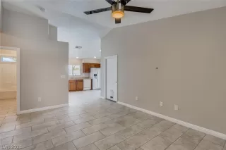 Photo #5: 2316353 Listing 