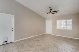 Photo #6: 2316353 Listing 