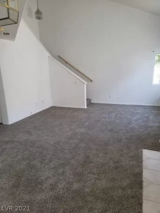 Photo #5: 2316367 Listing 