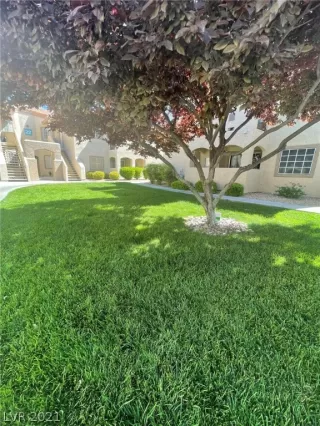 Photo #2: 2316369 Listing